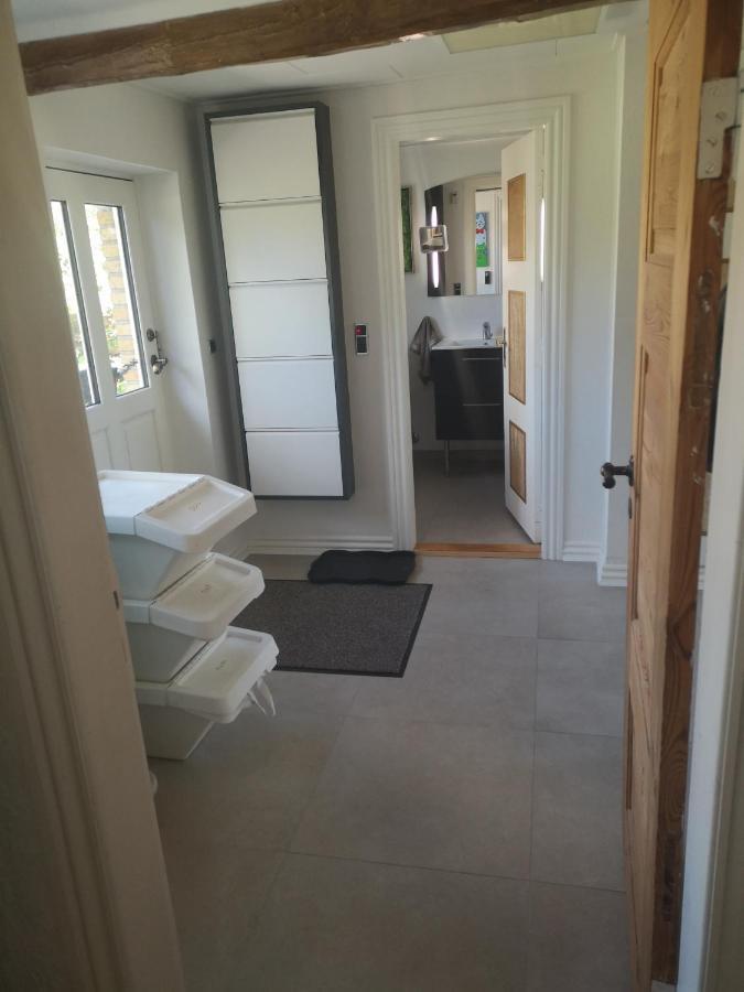 Commuter Room For One Or Two People Munkebo Екстериор снимка